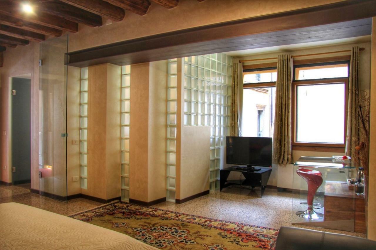 La Bella Verona Wine Suite Exterior photo
